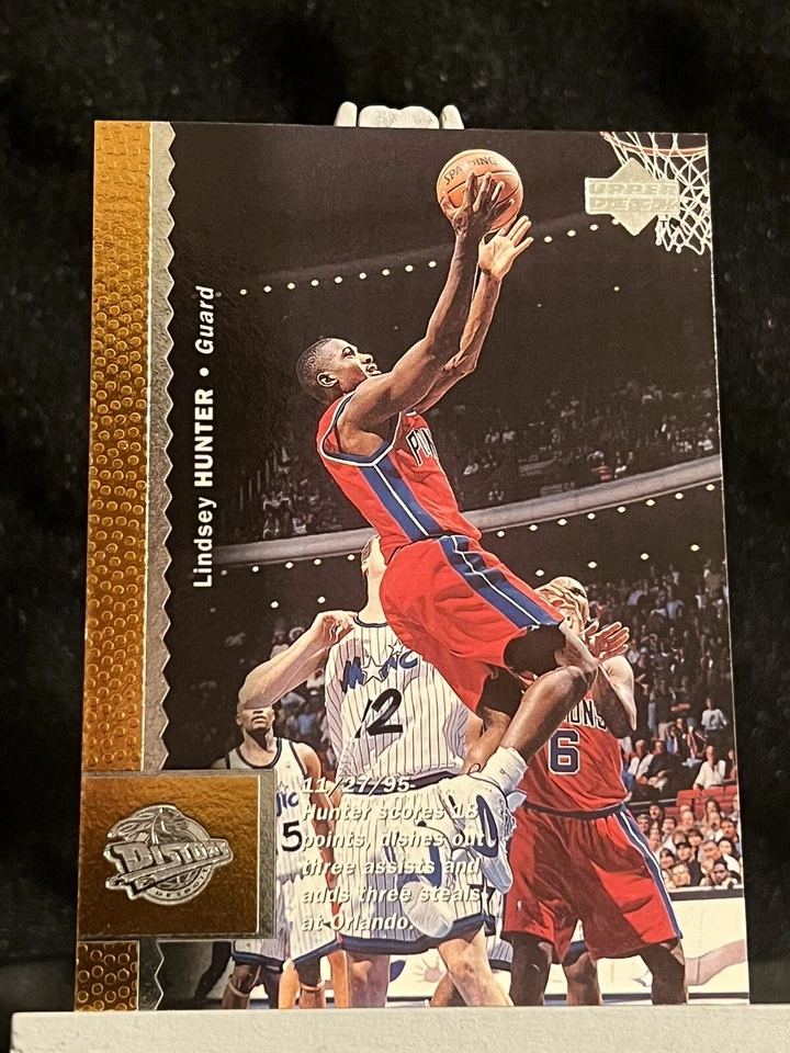 1996-97 UPPER DECK LINDSEY HUNTER DETROIT PISTONS #35 Basketball NBA Card - Image 1 of 2