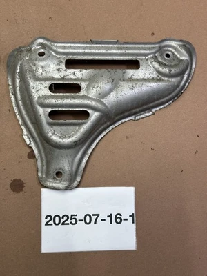 Toyota Prius V 1.8 2012-2017 colector de escape protector térmico cubierta OEM Foto 1 de 4