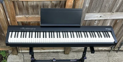 Roland FP-30X Digital Piano w/Speakers Black + DP-10 Pedal - Image 1 of 4