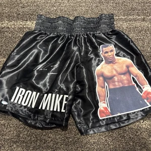 Mike Tyson Signed Boxing Trunks (Shorts) AUTO PSA/DNA COA - Bild 1 von 5
