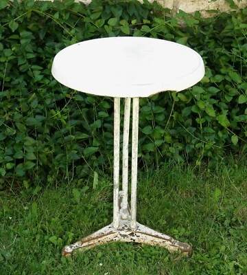 TABLE de BISTROT, pied fonte, plateau werzalit, ancienne table bistrot, WERZALIT - Photo 1/4