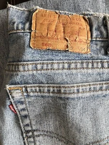 Jeans vintage Levis 560 32x34 hechos en EE. UU. *Naturalmente desgastados y descoloridos* - Imagen 1 de 4