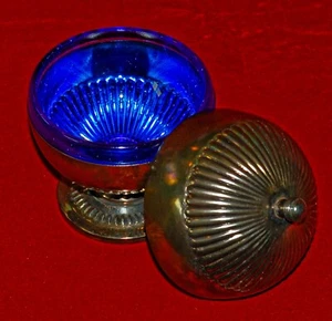 Cuenco de mantequilla vintage redondo de latón azul cobalto forrado en vidrio años 40 - Imagen 1 de 6