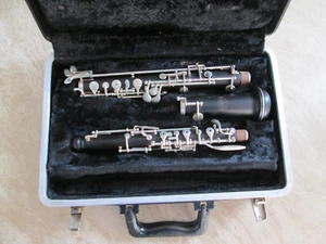 Bundy Oboe - In Hard Case - Picture 1 of 7