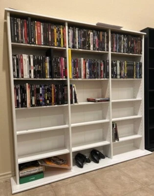 Gabinete de almacenamiento de medios de madera blanca grande organizador de CD DVD estantes cubículos de exhibición Foto 1 de 4