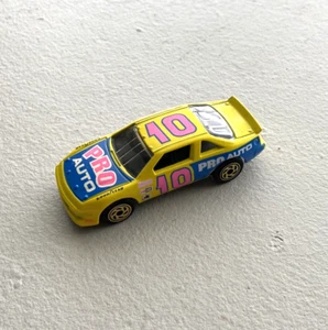 1992 Matchbox | #10 Pro Auto 1:66 Pontiac Stock Car | Loose - Picture 1 of 11