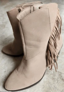 Maurice's tan western-inspired fringed ankle boots zip up 3.5" heels Size 10 - Picture 1 of 12