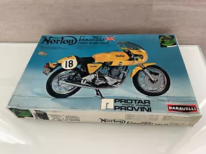 Norton 750 Commando - PROTAR - Échelle 1/9 - Mod. 137 - Zdjęcie 1 z 4