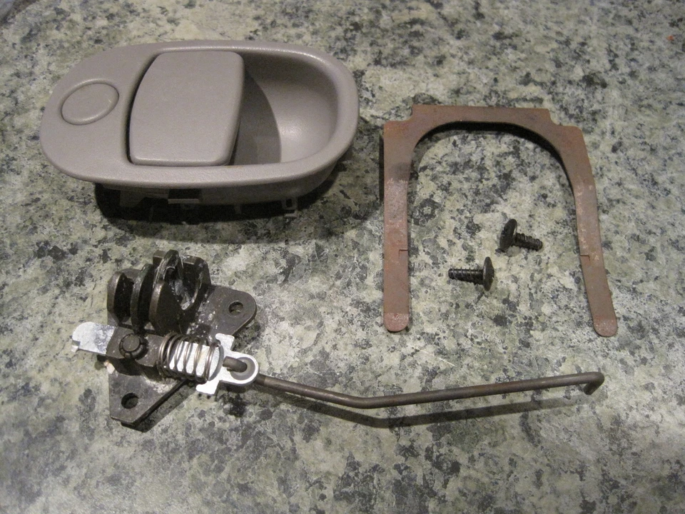 Saturn Vue Glove Box Latch Grey Gray 2002-07 Foto 1 de 1