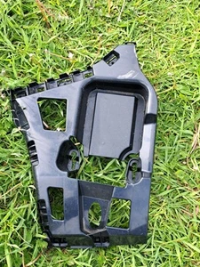 BMW 1 Series LCI Rear Bumper Mount Support Bracket Left N/S F20 F21 2015 2018 - Picture 1 of 4
