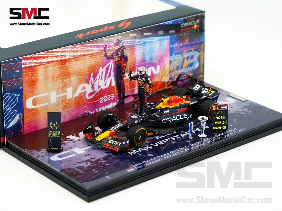 Фигурка чемпиона мира Red Bull RB19 Max Verstappen Qatar 2023 F1 1:43 Spark SMC - Изображение 1 из 4