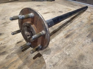 12471369 OEM Rear Axle Shaft with Studs Silverado Sierra Avalanche Tahoe 00-04 - Picture 1 of 12