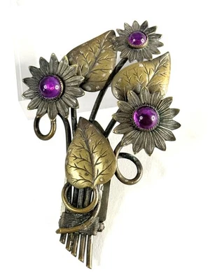 Clip de Vestido Floral Francés Art Deco Latón Amatista Vidrio Margarita Estilo Gripoix años 30 Foto 1 de 4