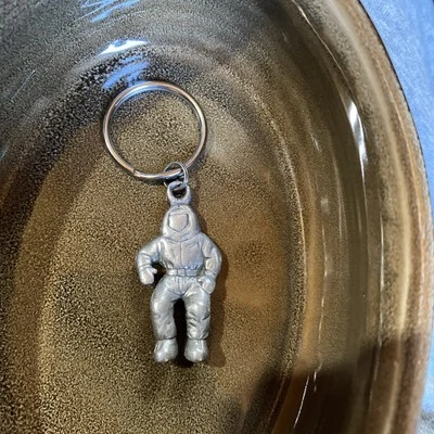 RARE Intel Inside Spaceman Astronaut SILVER Bunny People Pewter Keychain - Image 1 of 4