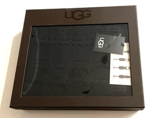 UGG AUSTRALIA BLACK WOOL BLEND CABLE KNIT NOHO INFINITY SCARF- NEW iN BOX - Picture 1 of 12