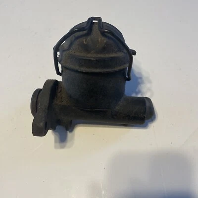 OEM 1964 MORAINE 6484866 CORVETTE DELCO MASTER CYLINDER POWER BRAKE FOR REBUILD - Image 1 of 4