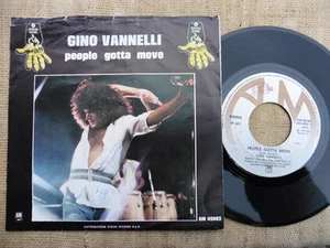 Gino Vannelli – People Gotta Move - vinile 45 giri - Foto 1 di 1