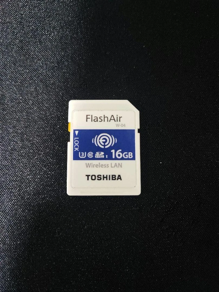 TOSHIBA FlashAir W-04 16GB Wireless LAN Memory Card 16GB - Image 1 of 1