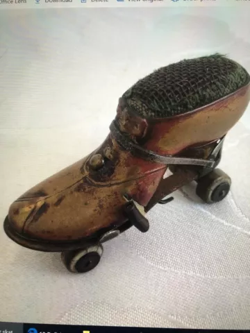 ANTIQUE Brass ROLLER SKATE tape measure & PIN CUSHION COMBO  rare!!!! Cover