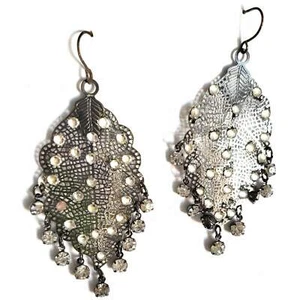 Leaf dangled earrings - Picture 1 of 4
