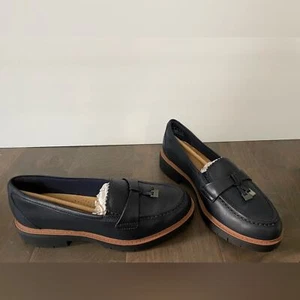 Clarks Women's Westlynn Bella Loafer in Navy Leather - Size 6.5 - Picture 1 of 9