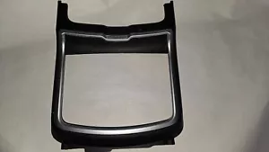 2011-2014 OEM Chrysler 300 John Varvatos Center Console Cup Holder Cover Trim - Foto 1 di 9
