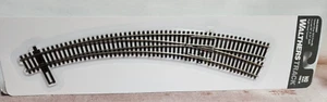 Desvío curvo para mano derecha 20" y 24" Radios Código 83 NS DCC Friendly Walthers 83062 - Imagen 1 de 4