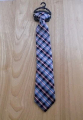 GRAVATA COM CLIPE PARA MENINOS - XADREZ AZUL MARINHO/ROSA - NOVA COM ETIQUETA - Imagem 1 de 3