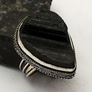Black Tourmaline Gemstone Ethnic Antique Design Ring Jewelry US Size-9 AR 51078 - Picture 1 of 1