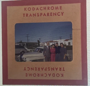 50er Jahre Oldtimer Familienhäuser roter Rand Kodachrome Dia - Bild 1 von 2
