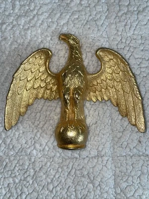 Estatua de águila americana de 6 pulgadas de colección de latón con poste de bandera Foto 1 de 4