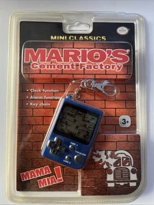 NINTENDO MINI CLASSICS MARIO'S CEMENT FACTORY GAME KEYRING ALARM MARIO - Picture 1 of 2