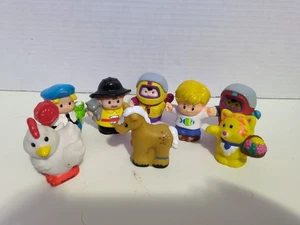 👨‍🚒 Lot of 8 2000s Fisher Price Little People Figures Mattel Police Animals - Picture 1 of 1