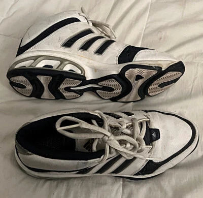 Zapato Deportivo ADIDAS Cuero Cancha/Baloncesto Para Hombre Talla 11.5/Euro 46 BONITO Foto 1 de 4