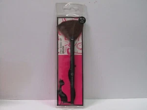 Pro Make Up Brush BR15 Fan Brush by J.Cat Beauty Enterprise Brand New - Picture 1 of 1