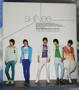 SHINEE - The First Mini Album - Replay CD - with Photo Booklet, SMCD169 - Korea - Picture 1 of 3