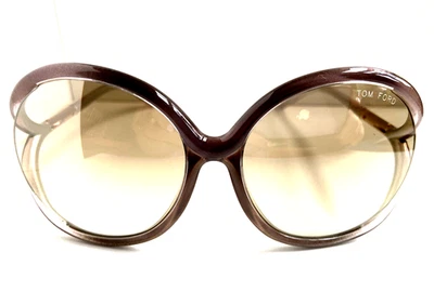 Óculos de Sol Feminino Elegante Tom Ford 59mm Bege Oversized Design de Luxo - Imagem 1 de 4