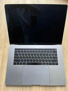 Apple MacBook Pro Retina 15.4" (512GB SSD, Intel Core i7 6th Gen., 2.90 GHz)  - Picture 1 of 5