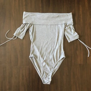 Topshop US6 off shoulder Short Sleeve  Bodysuit in Gray - Picture 1 of 7