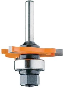 CMT 822.332.11A 3-Wing Slot Cutter with Bearing and Arbor, 1/8-Inch Cutting - Picture 1 of 1
