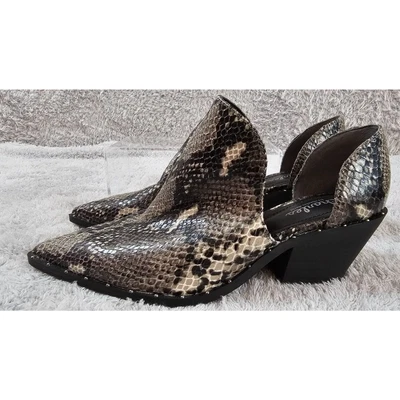 NUEVO CHARLES DAVID Mujer Negro Piel de Serpiente Recortes Parson Botines Punta Talla 7 Foto 1 de 4