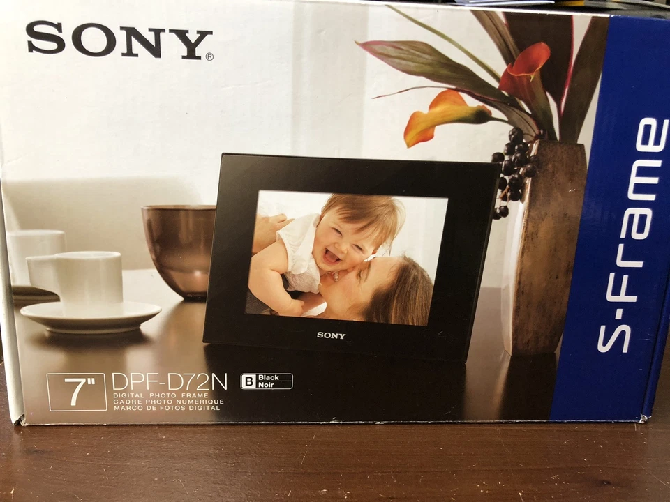 Sony S-Frame 7" Digital Photo Picture Frame Display Original Box DPF-D72N Black - Image 1 of 4