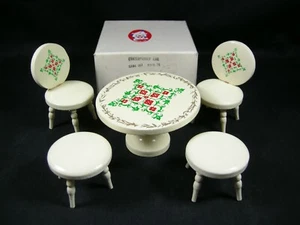 Vintage Dollhouse Table Chairs Furniture Painted Wood Rinco Toy Japan 1950s NOS - Picture 1 of 3