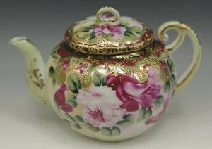 NIPPON TEAPOT HEAVY GOLD MORIAGE HAND PAINTED PINK ROSES ANTIQUE - Picture 1 of 10