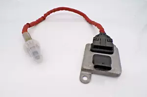 Mercedes-Benz W204 A/C207 CLK W212 C218 CLS NOX-SENSOR Lambdasonde A0009056104 - Picture 1 of 5
