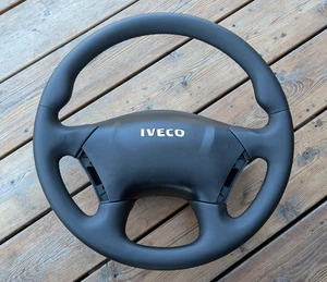 Volant CUIR NEUF pour Iveco Stralis 2002-2012 OEM W cache avant - Picture 1 of 15