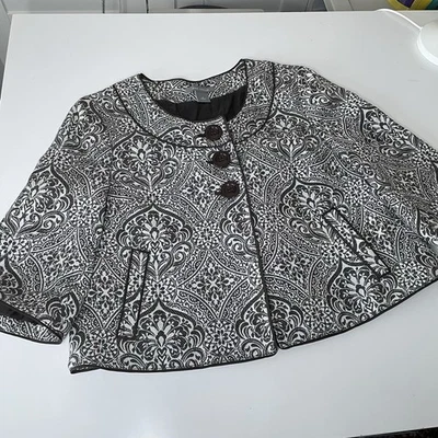 Chaqueta Columpio ANN TAYLOR Corta Recortada Plisada Marrón Crema Jacquard Manga 3/4 6 Foto 1 de 4