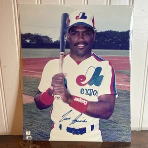 Tim Raines Signed Autographed Glossy 8x10 Photo Montreal Expos - Picture 1 of 3