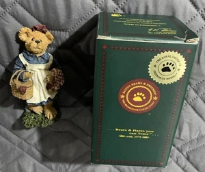 Boyd’s Bearstone Collection-Molly B. Berriweather…Teddy Bear’s Picnic-Special - Picture 1 of 9