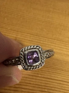Sterling Silber Ring mit Amethyst im Kissenschliff und Seilbanddetail. Größe 7 - Bild 1 von 9